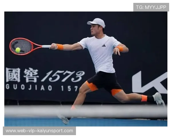 澳网场场精彩：澳洲猛将再次站上男单冠军领奖台！，澳网男单第二轮,谁晋级了